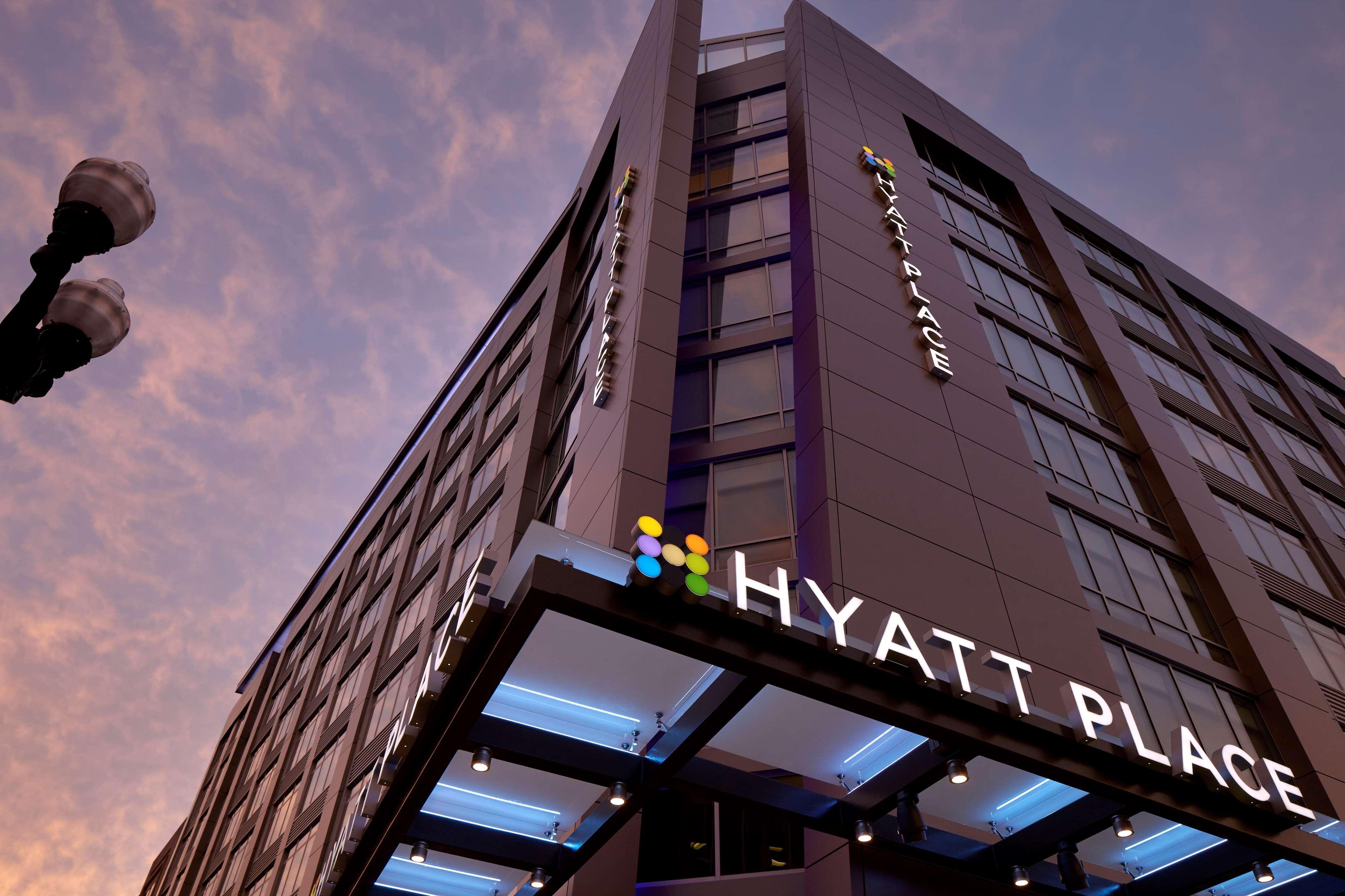Hyatt Place Arlington Courthouse Exterior photo